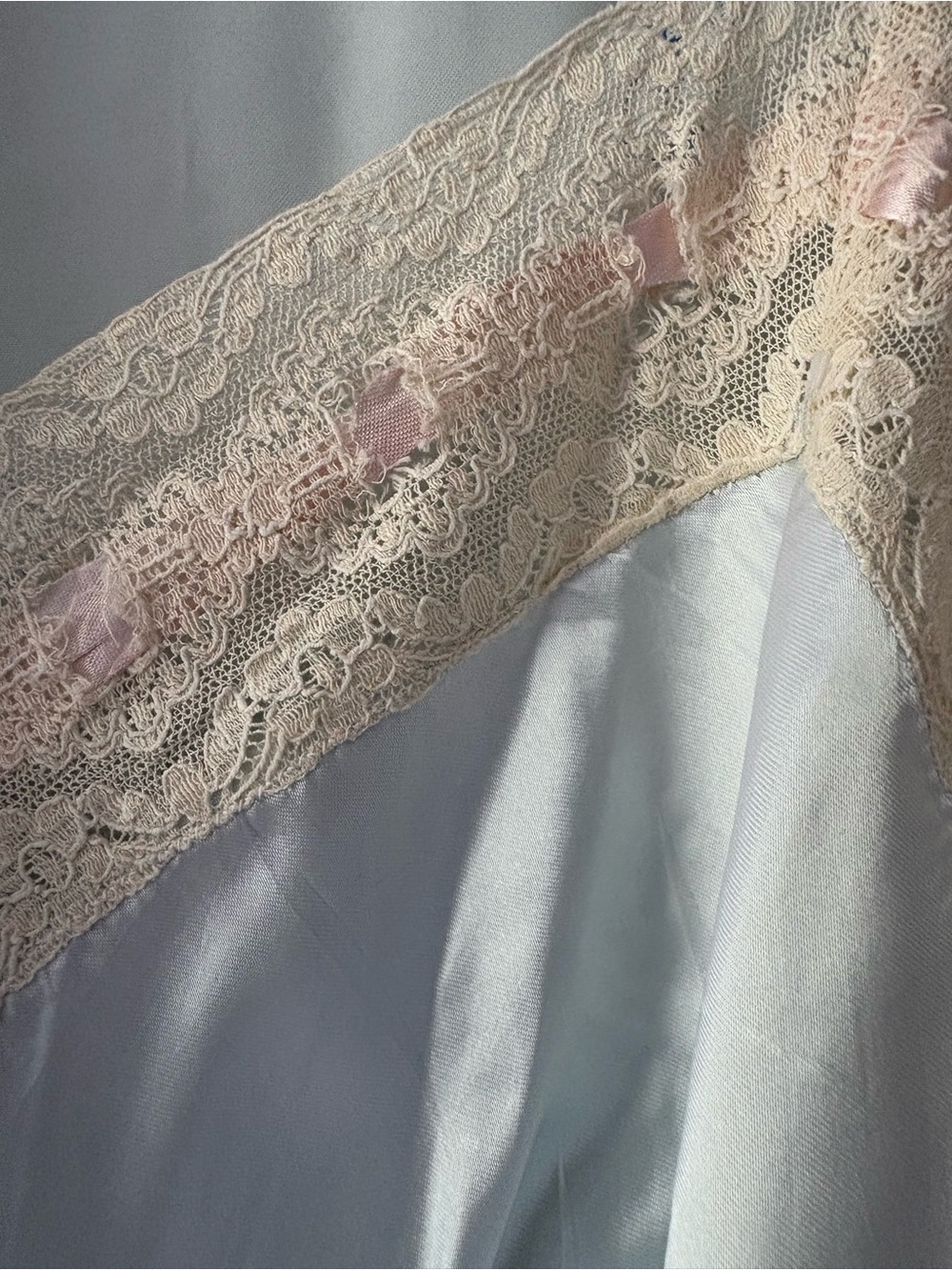 Vintage 1940’s Satin Nightgown and Jacket Set - Picture 13 of 14